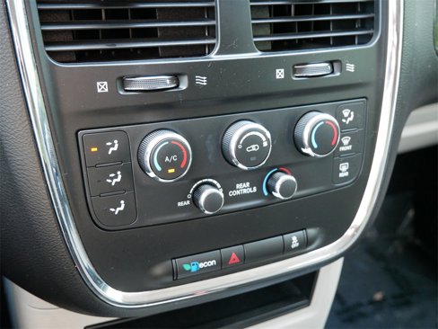 Used 2016 Dodge Grand Caravan SE w/ Quick Order Package 29E SE image 19