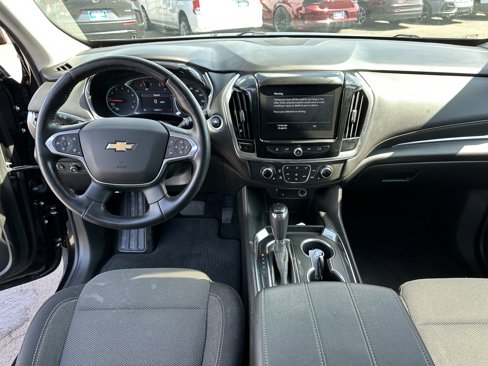 Used 2020 Chevrolet Traverse LT w/ LPO, Blackout Package image 11