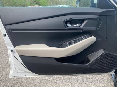 Used 2024 Honda Accord EX image 14
