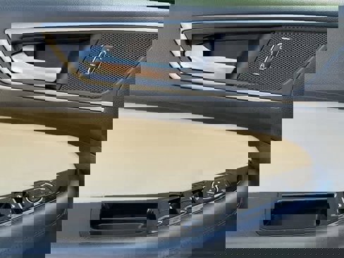 Used 2019 Ford Edge SEL w/ Equipment Group 201A image 14