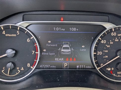 Used 2024 Nissan Altima 2.5 SV image 24
