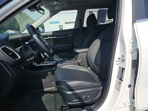Used 2025 Kia Seltos SX w/ SX Sunroof Package image 11