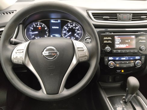 Used 2016 Nissan Rogue SV image 22