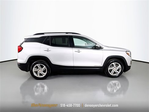 Used 2018 GMC Terrain SLE w/ Driver Convenience Package image 8