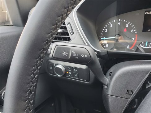 Used 2022 Ford Escape SE image 15