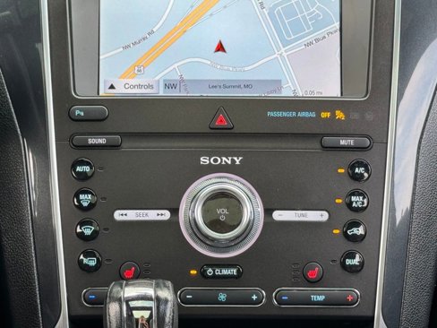 Used 2019 Ford Explorer Sport image 20
