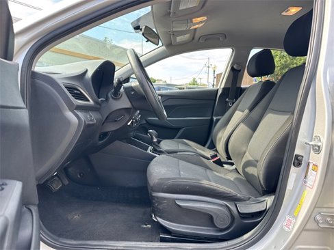 Used 2019 Hyundai Accent SE image 11