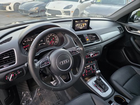 Used 2018 Audi Q3 2.0T Premium image 33
