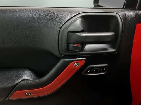 Used 2016 Jeep Wrangler Unlimited Sport image 29