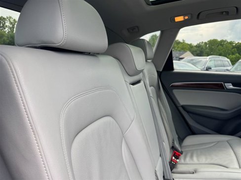 Used 2016 Audi Q5 2.0T Premium Plus w/ Technology Package image 16