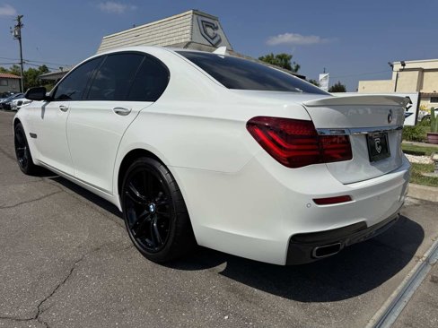 Used 2014 BMW 740i image 4