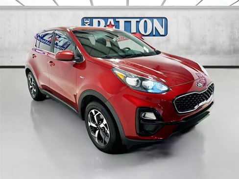 Used 2020 Kia Sportage LX image 1