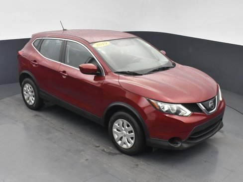 Used 2019 Nissan Rogue Sport S image 40