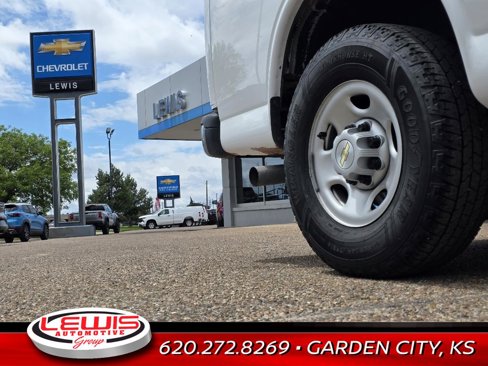 Used 2022 Chevrolet Express 2500 w/ Driver Convenience Package image 21
