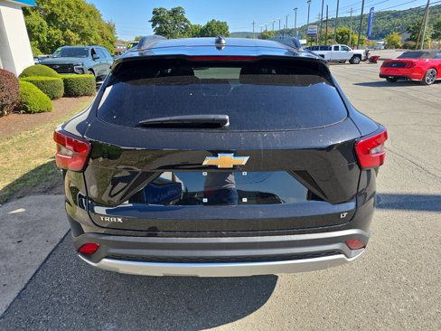 New 2026 Chevrolet Trax LT w/ Sunroof Package image 4