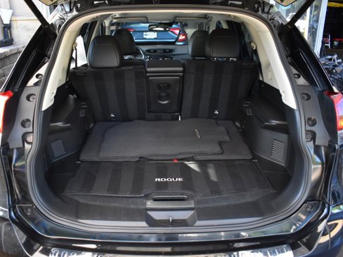Used 2018 Nissan Rogue SL w/ Premium Package image 47