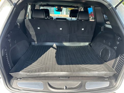 Used 2019 Jeep Grand Cherokee Limited image 39