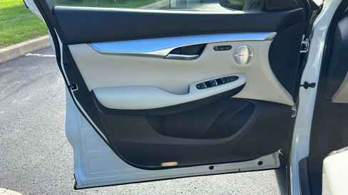 Certified 2022 INFINITI QX50 Essential image 15