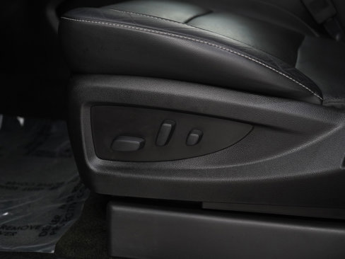 Used 2018 GMC Yukon SLT w/ Open Road Package image 29