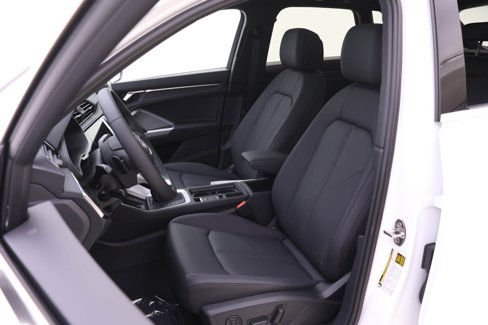 New 2025 Audi Q3 2.0T Premium image 8