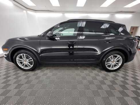 New 2026 Porsche Cayenne image 2