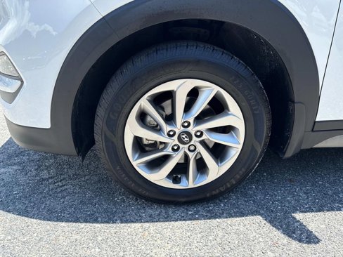 Used 2017 Hyundai Tucson SE Plus image 11