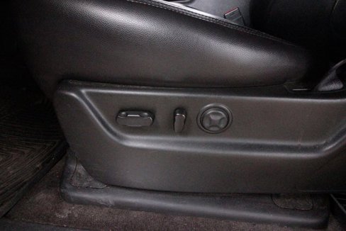 Used 2011 Chevrolet Suburban LTZ image 15