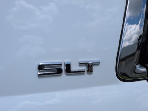 Used 2018 GMC Yukon SLT w/ Open Road Package image 10