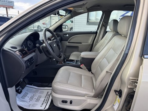 Used 2008 Ford Taurus Limited image 11