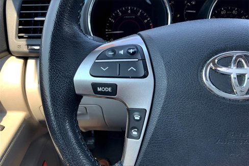 Used 2013 Toyota Highlander Limited image 19