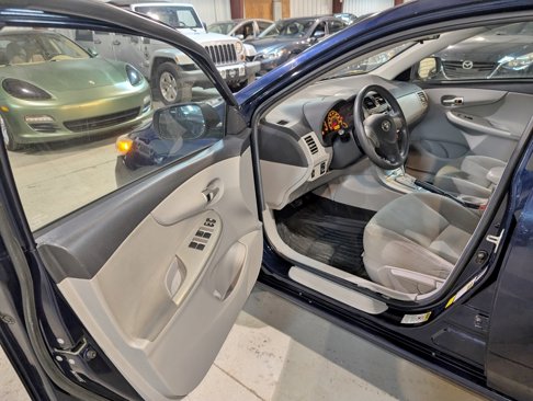Used 2011 Toyota Corolla LE image 13