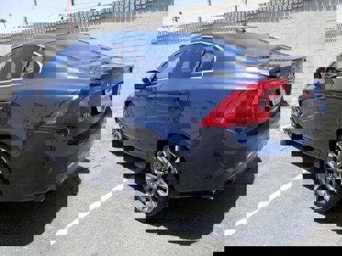 Used 2015 Volvo S60 T5 Premier w/ Convenience Package image 6