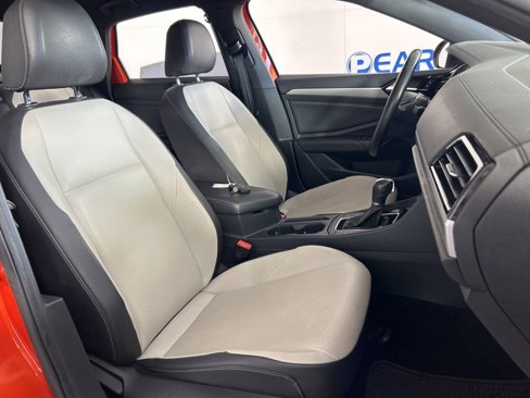 Used 2019 Volkswagen Jetta R-Line image 31