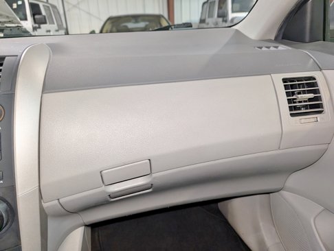 Used 2010 Toyota Corolla LE image 32