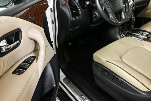 Used 2017 Nissan Armada Platinum image 8