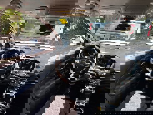 Certified 2024 GMC Terrain SLE image 34