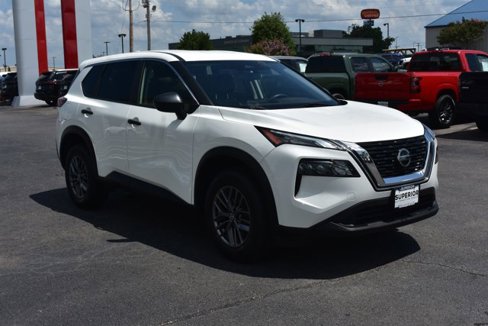 Used 2021 Nissan Rogue S image 3