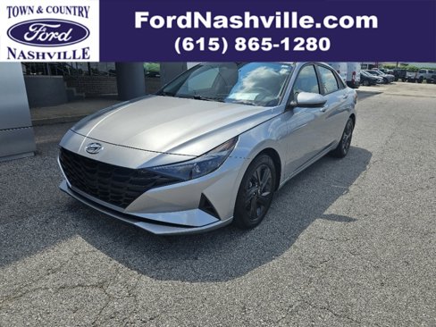 Used 2023 Hyundai Elantra SEL image 1