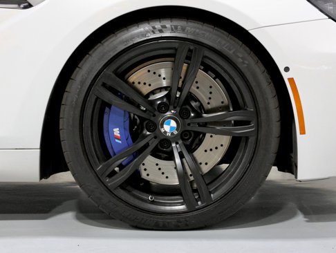 Used 2015 BMW M6 Convertible image 26