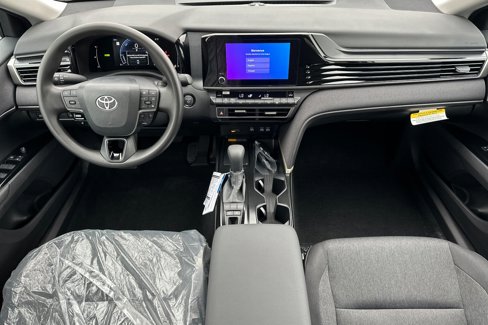 New 2025 Toyota Camry LE image 11