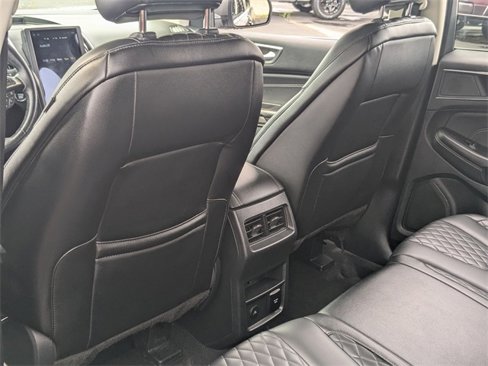 Used 2024 Ford Edge Titanium image 16