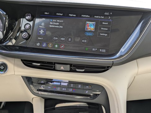 Used 2023 Buick Envision Preferred image 17