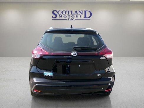 Used 2024 Nissan Kicks SV image 7