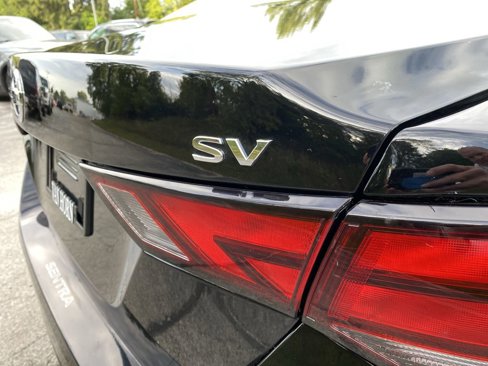 Used 2022 Nissan Sentra SV w/ All-Weather Package image 41