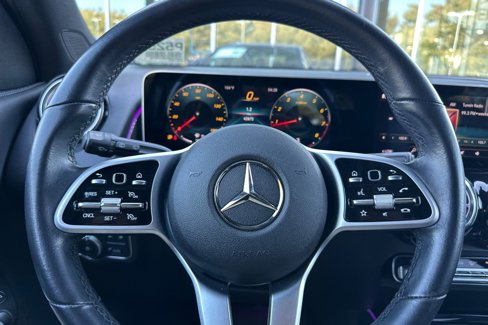 Certified 2021 Mercedes-Benz GLB 250 4MATIC image 23