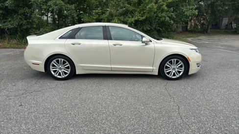 Used 2016 Lincoln MKZ AWD w/ Equipment Group 300A Reserve image 4