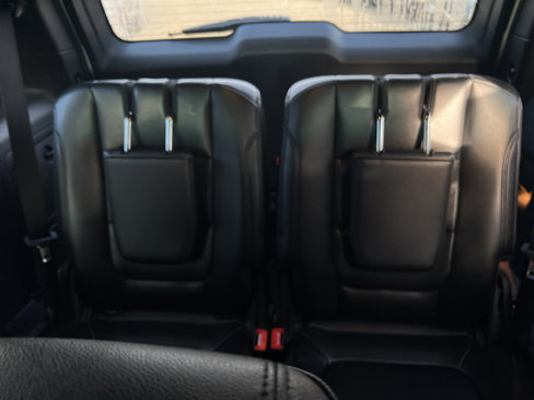 Used 2016 Ford Explorer XLT w/ Equipment Group 202A image 5