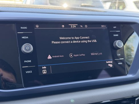 Certified 2023 Volkswagen Taos SE image 26