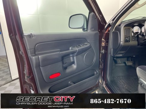 Used 2004 Dodge Ram 1500 Truck SLT image 10
