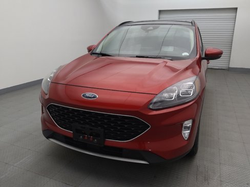 Used 2020 Ford Escape Titanium image 15